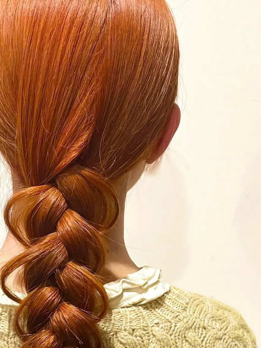 ロング カラー オレンジ 野澤 優乃のヘアスタイル