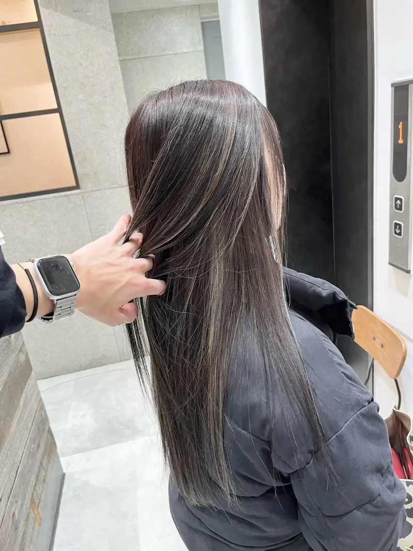 イルミナorアディクシーハイライト+トリートメントの写真