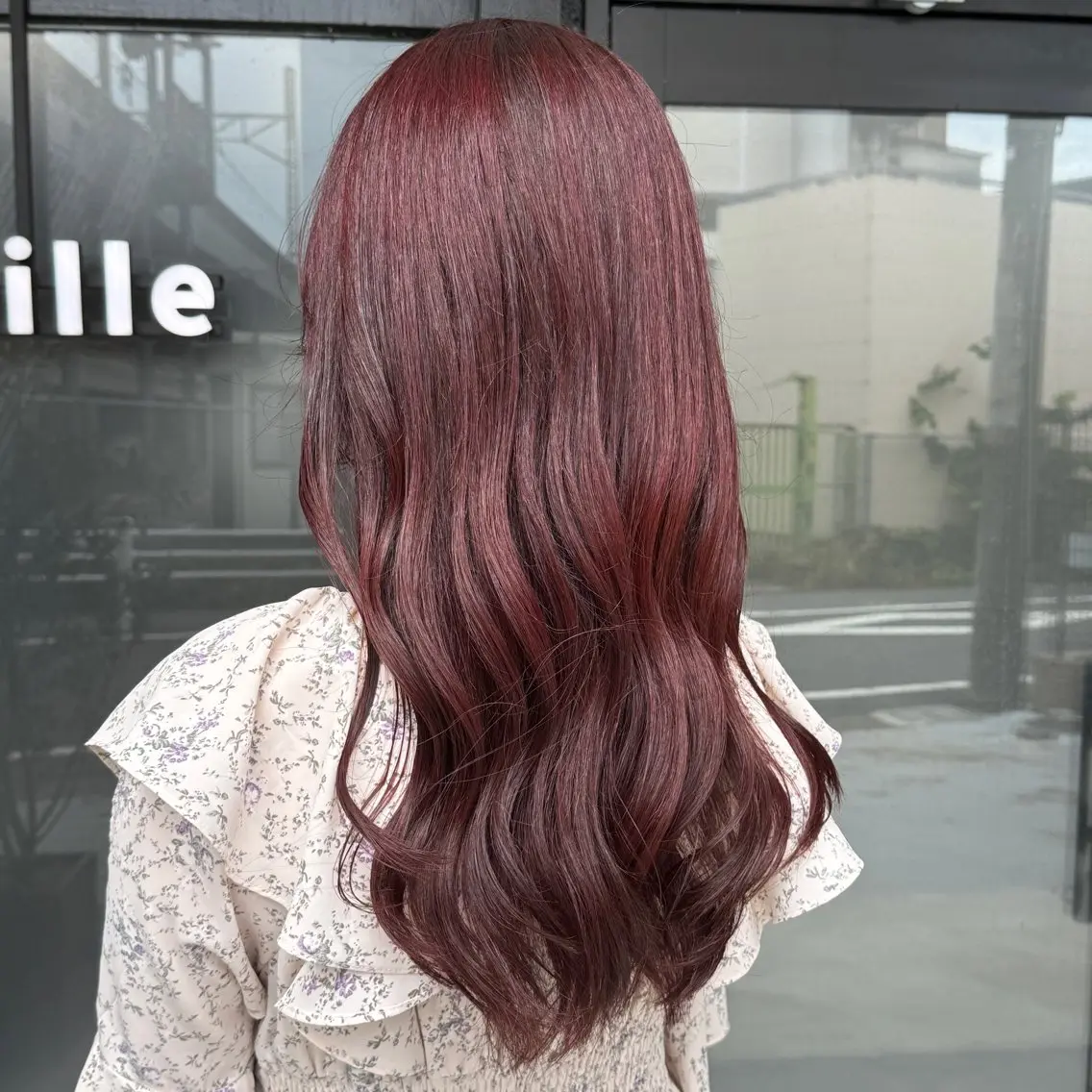 ロング カラー ブリーチ ブリーチなしカラー レッドカラー カット ヘアカラー トリートメント 透明感カラー/パーマ 🌀アオノのヘアスタイル