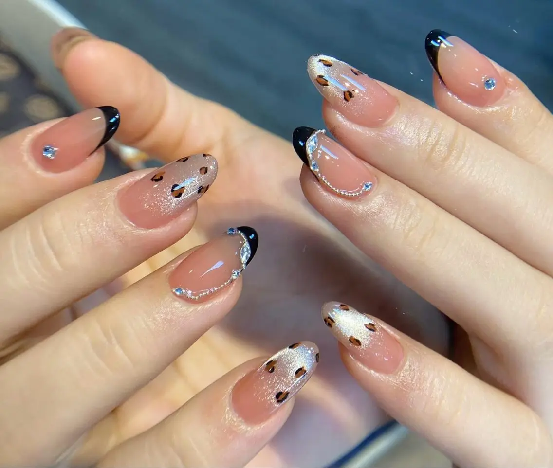 ネイル Hin Hana Nailのネイルデザイン