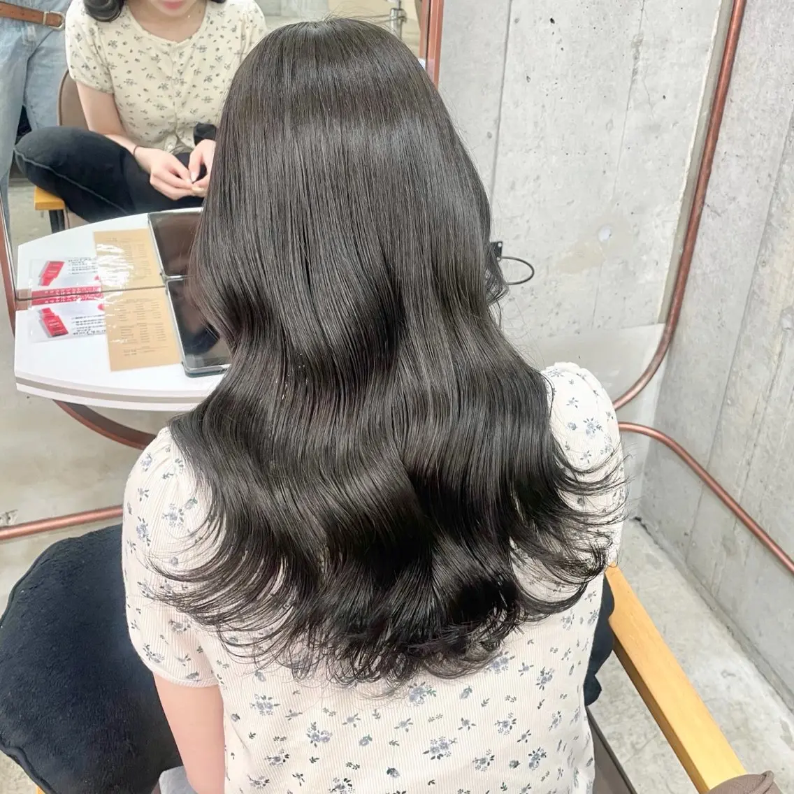 ロング カラー 透明感カラー グレージュ オリーブグレージュ オリーブグレー カット ヘアカラー トリートメント noii / 伊藤 愛莉のヘアスタイル