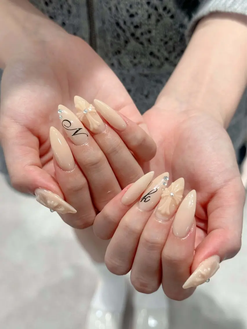 ネイル チークネイル ドット フレンチネイル グラデーション ハート Eli Muse 新宿ネイルのネイルデザイン