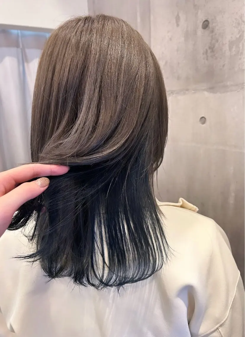 カラー ブルーカラー グレージュ mai /attraのヘアスタイル