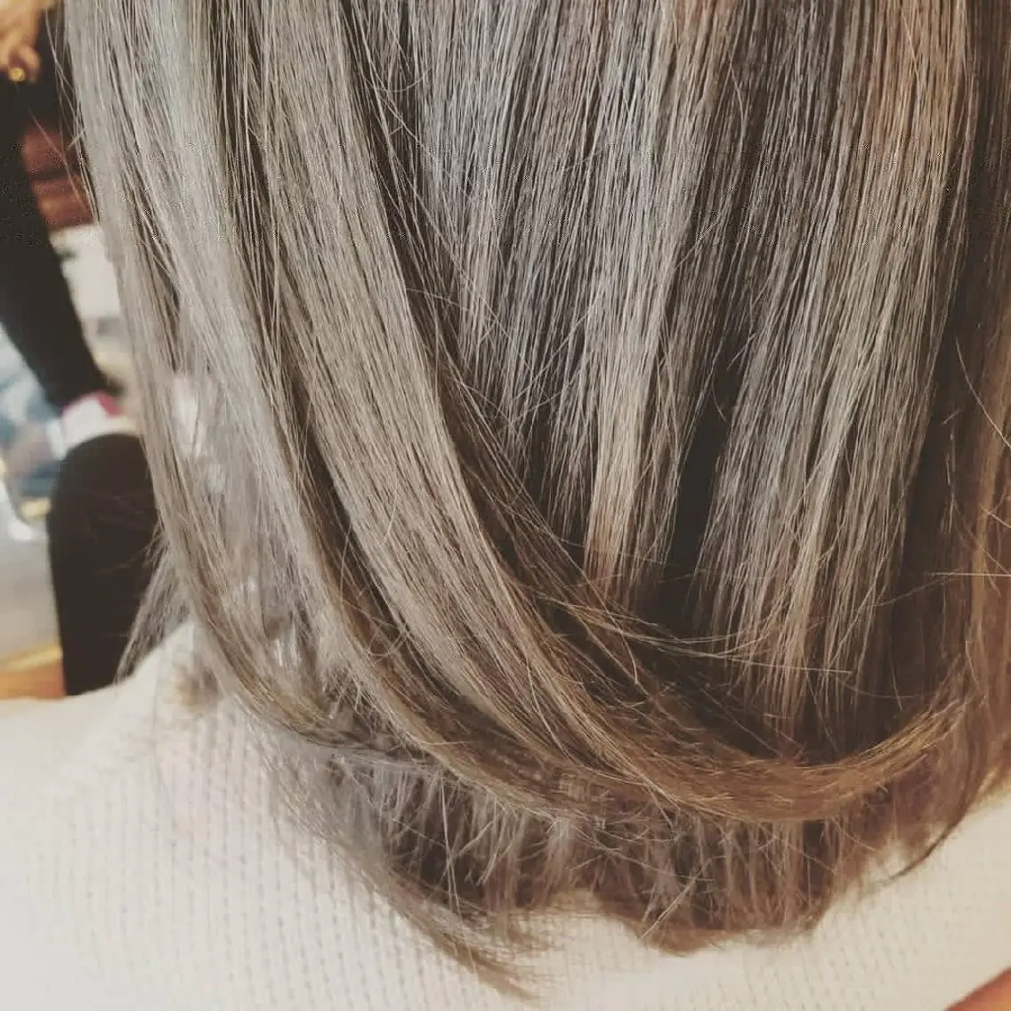 ミディアム カラー アディクシーカラー バレイヤージュ イルミナカラー 外国人風カラー レイヤーカット spa hair ark 富井直美のヘアスタイル