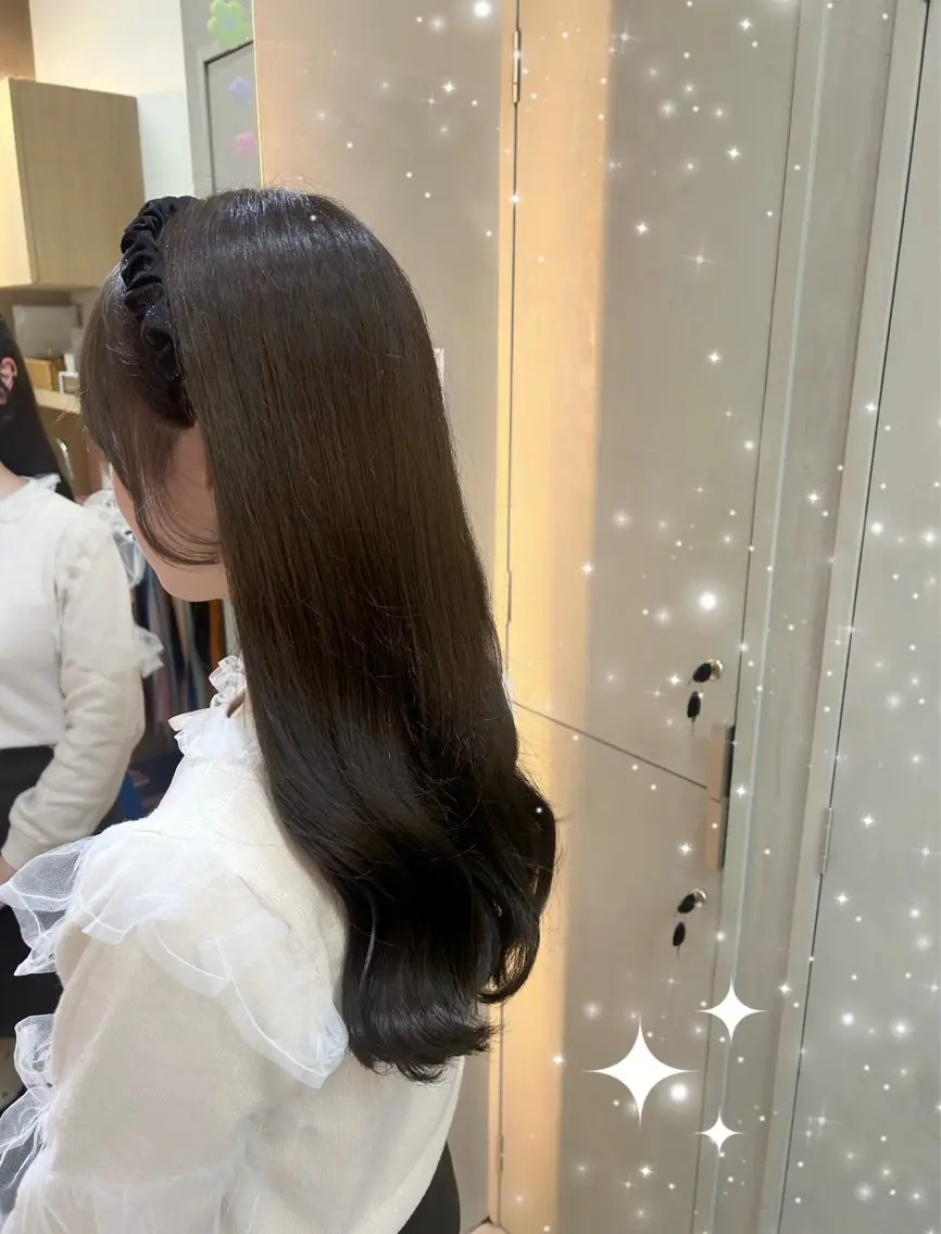 セミロング カラー 透明感カラー グレージュ オリーブグレージュ オリーブグレー ヘアカラー トリートメント ヘッドスパ 新宿駅近♡個室 ♡関口三都季🌜のヘアスタイル