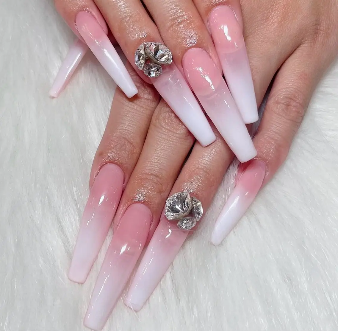ハンドネイル D-BEAUTY Nailsalonのネイルデザイン