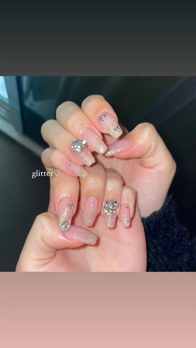 ネイル ハンドネイル Sii nail 🤍SAKIのネイルデザイン