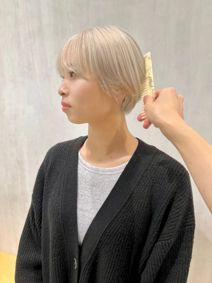 ショート カラー ショートヘア メンズパーマ/フェ ザーパーマ/古川晴輝のヘアスタイル