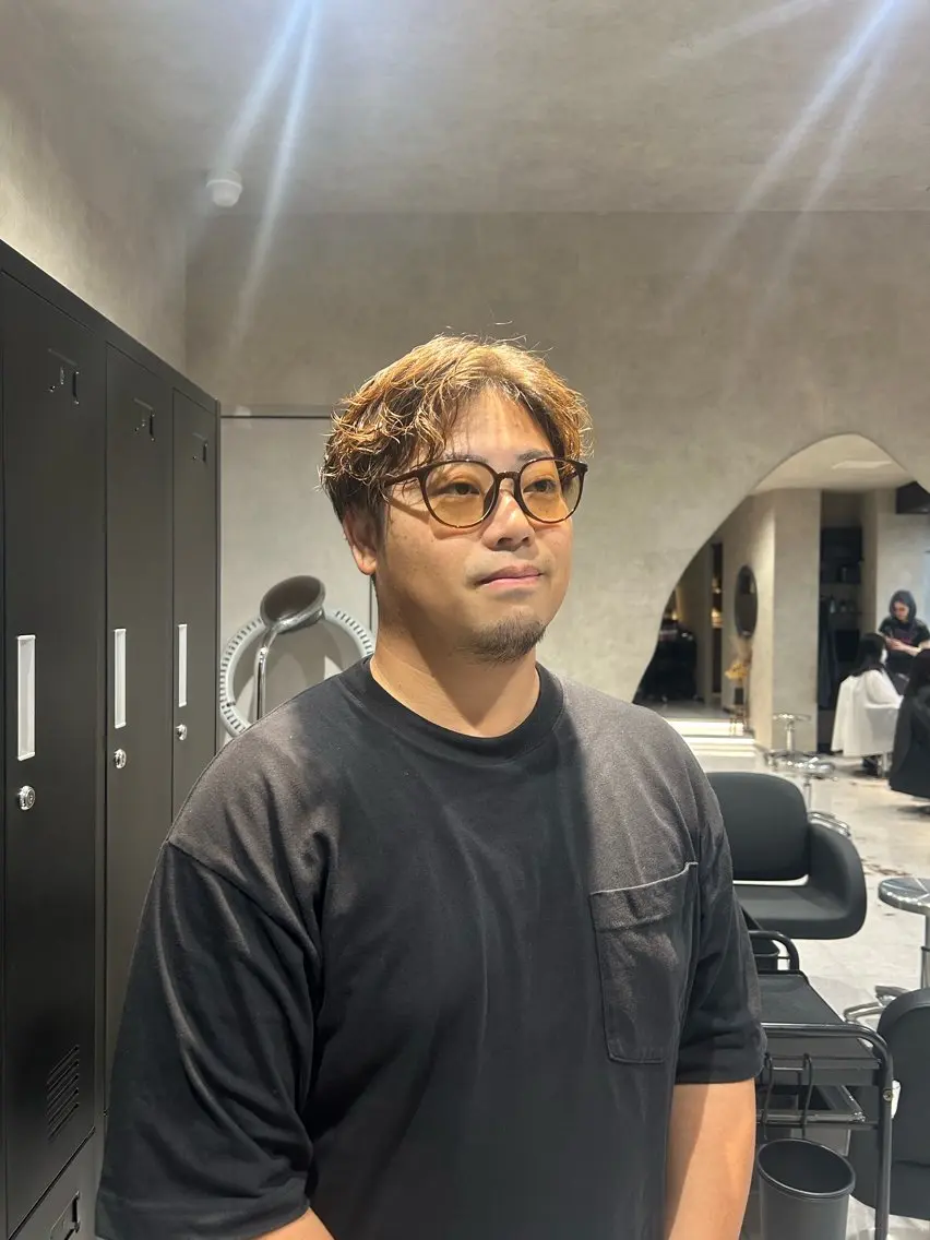 ショート メンズ メンズパーマ メンズショート ショートヘア カット 《.Xian》リク/ 艶カラー✨カット✂️のヘアスタイル