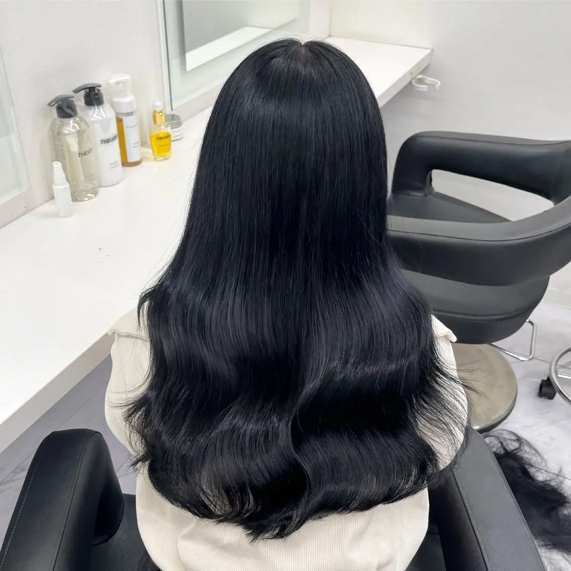 セミロング ヘアカラー トリートメント ヘッドスパ ヘアセット 寒色/ベージュヘア ブリーチありMiOのヘアスタイル