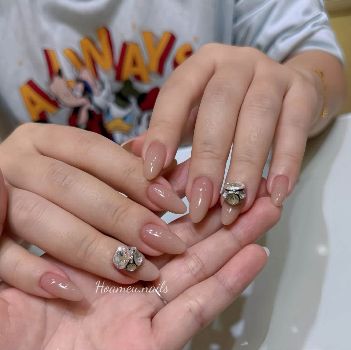 ネイル ハンドネイル ミー ミーのネイルデザイン