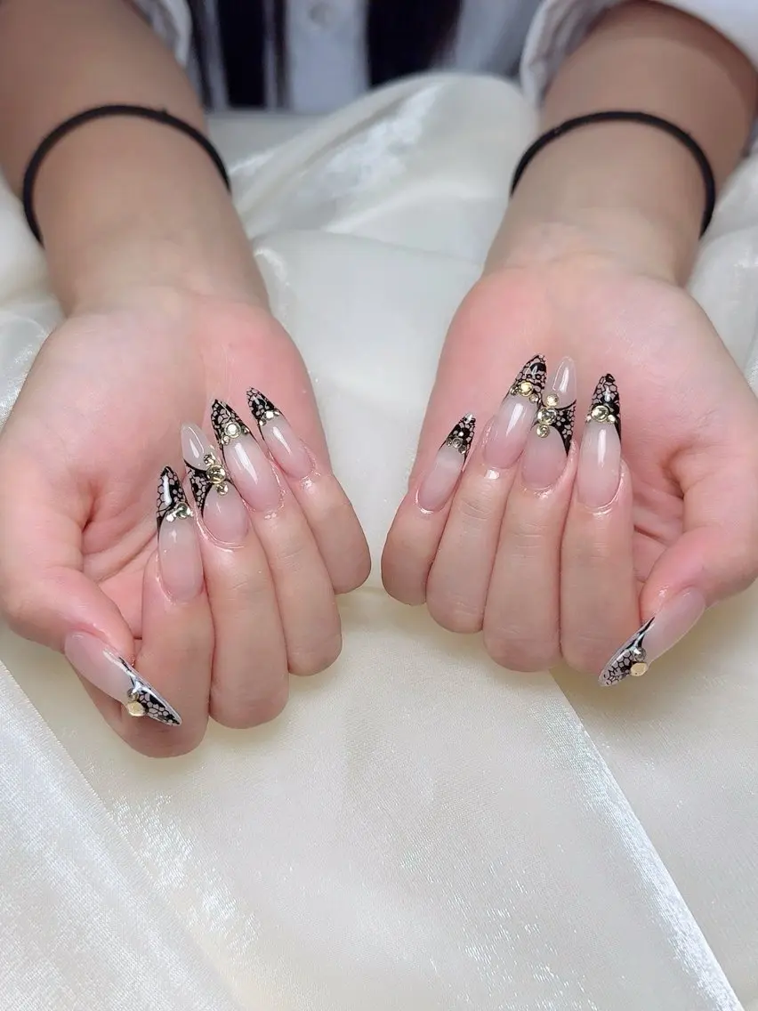 ネイル ハンドネイル ENsalon akiのネイルデザイン