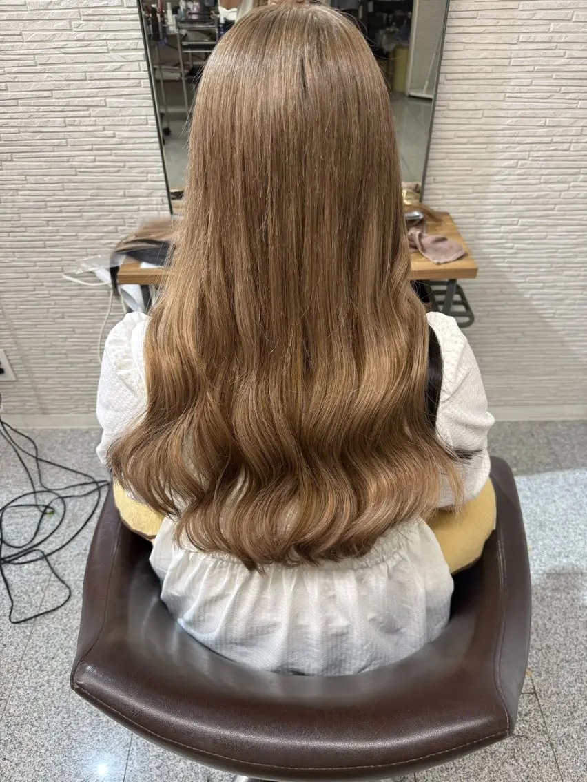 ロング カラー 切りっぱなしボブ ボブ ロング 志賀 美沙のヘアスタイル