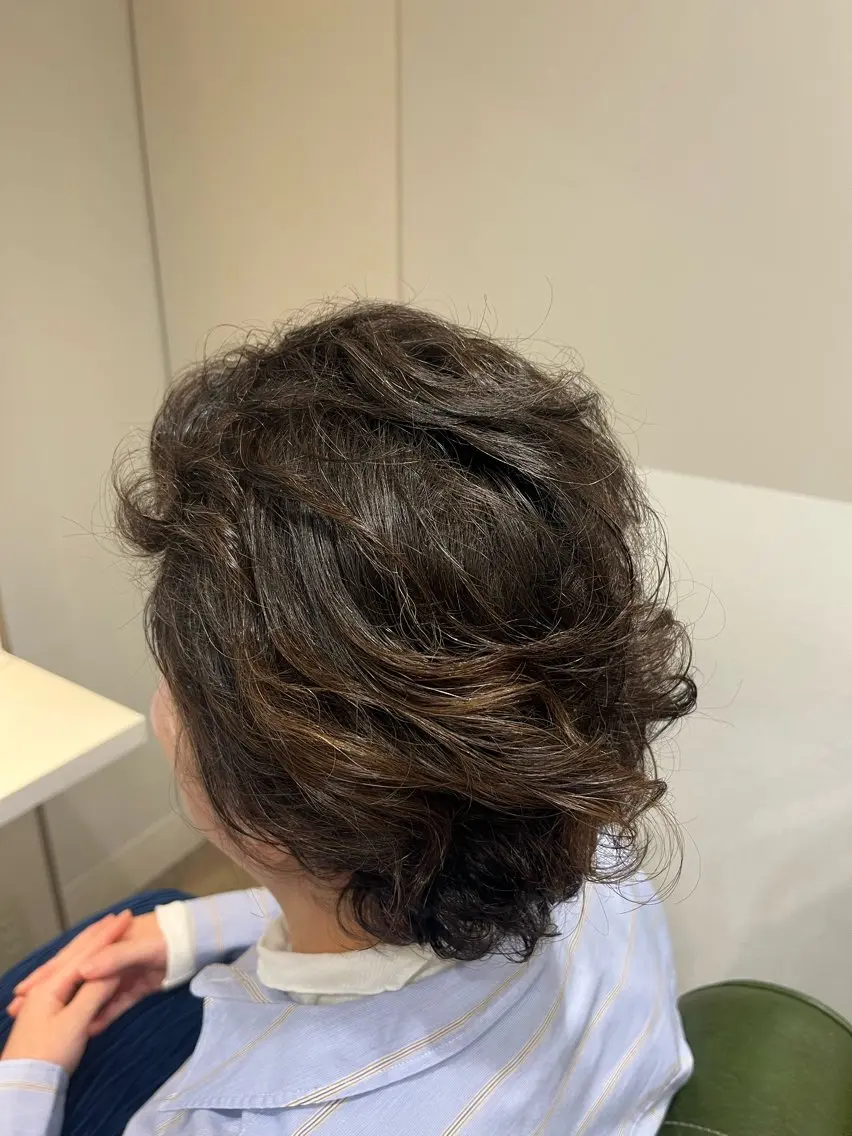 ショート カラー 小鴨 美佳のヘアスタイル