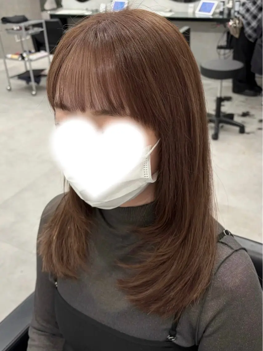 セミロング カット ヘアカラー トリートメント ミルクティーカラー/ レイヤーカットAyaのヘアスタイル