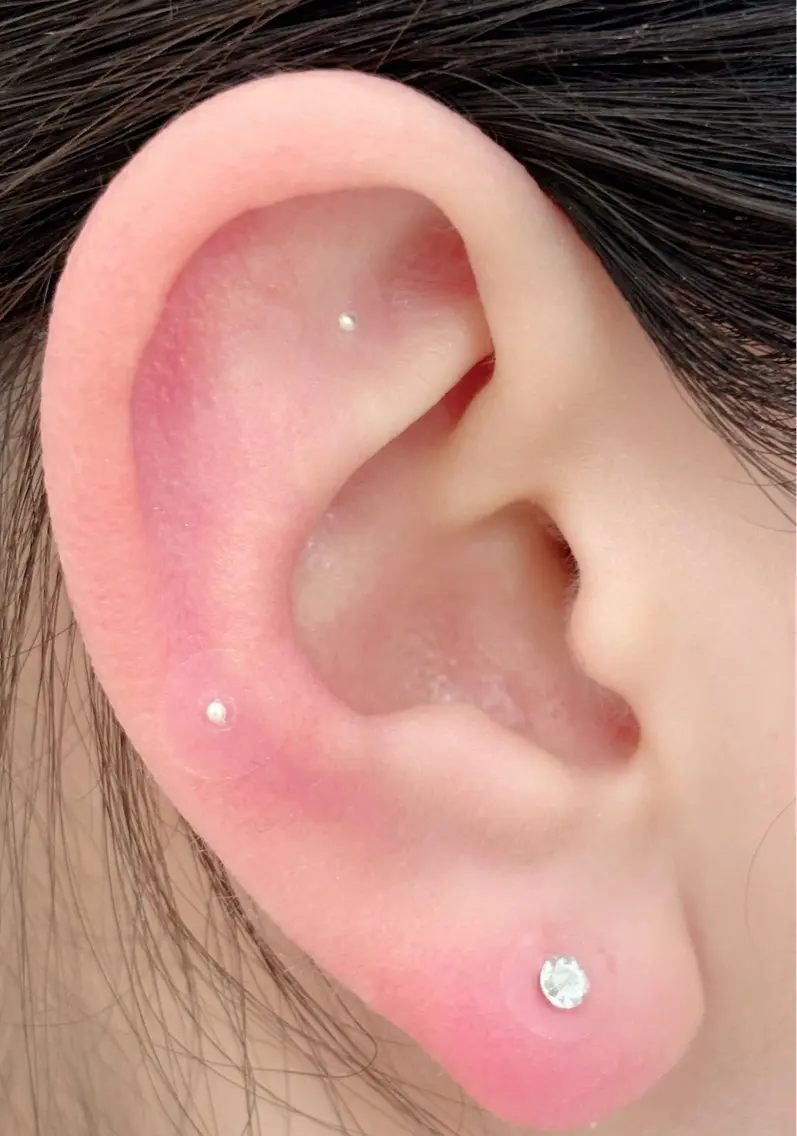 💎耳つぼジュエリー【お試し】 両耳合わせて6粒💎の写真