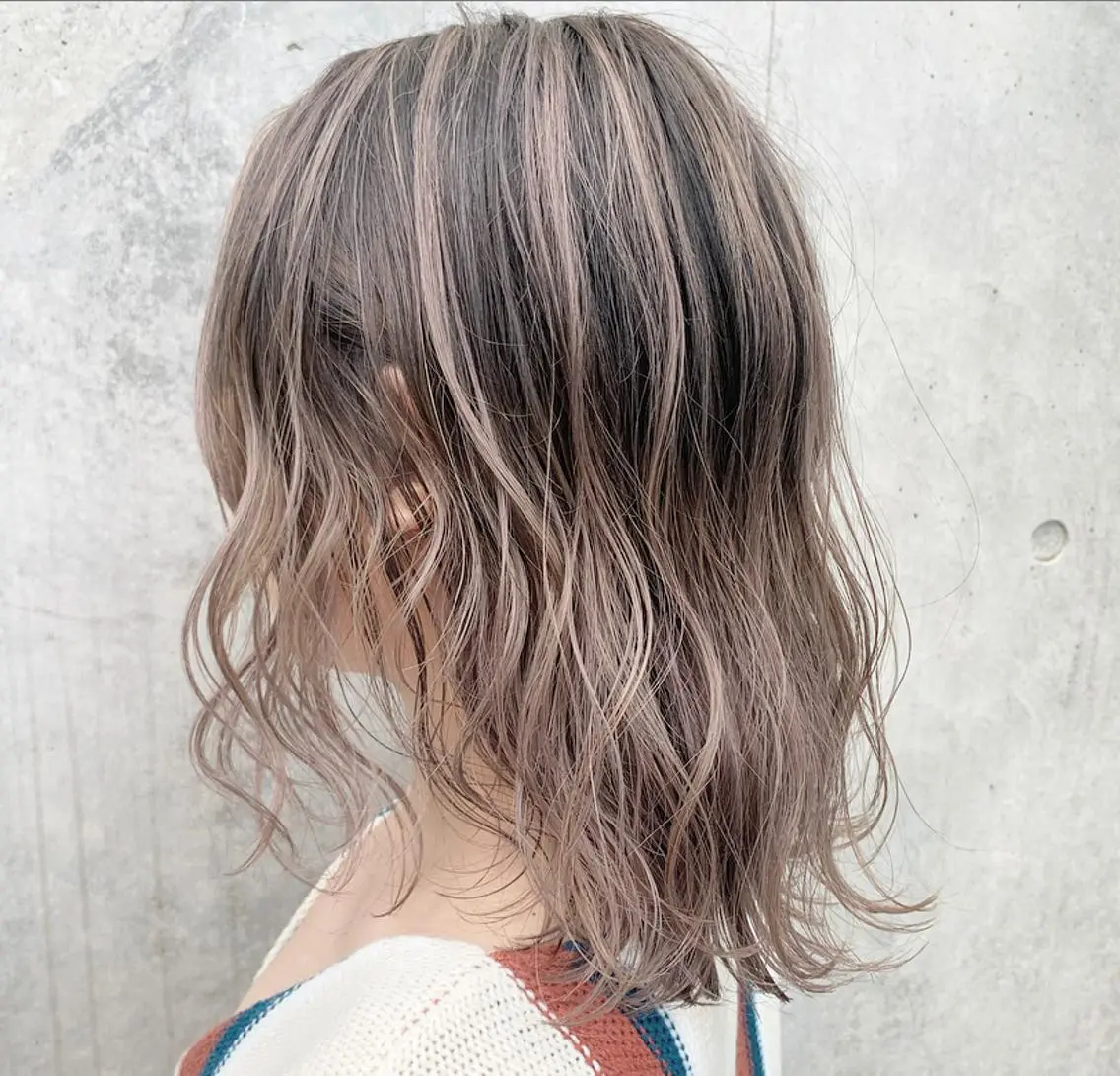 セミロング カラー 🪞上品で可愛い韓国 ヘア🪞Rikutoのヘアスタイル