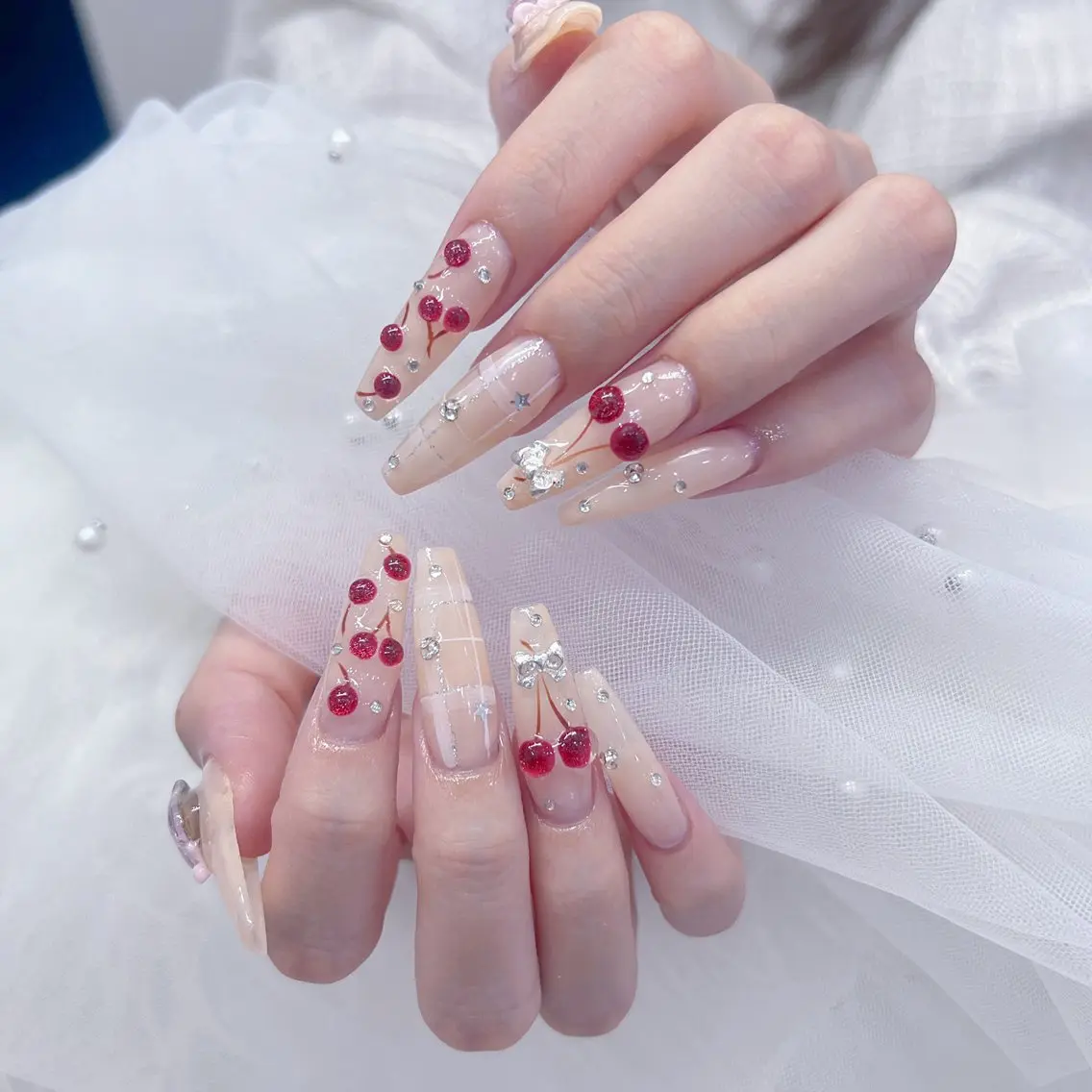 ネイル アートネイル オーロラネイル チークネイル 長さ出し フットネイル Miya _nailのネイルデザイン