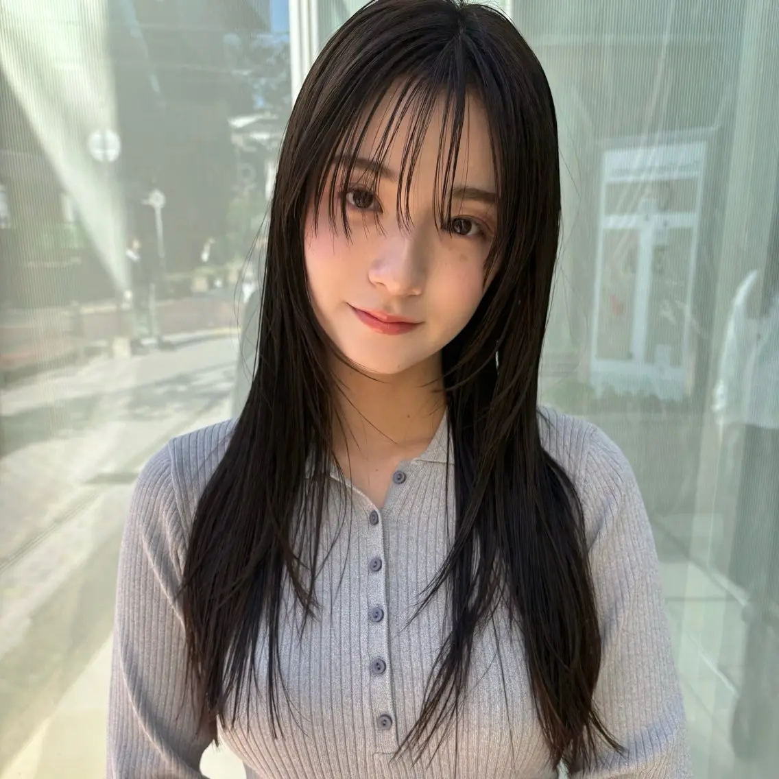 ロング カラー 透明感カラー レイヤーカット 似合わせカット カット ヘアカラー トリートメント ヨシモトリョウ /ボブ/パーマのヘアスタイル