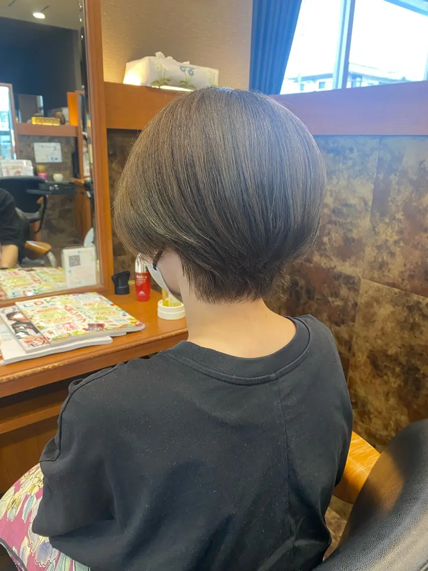 ショート カラー 相良 陽香🌻のヘアスタイル
