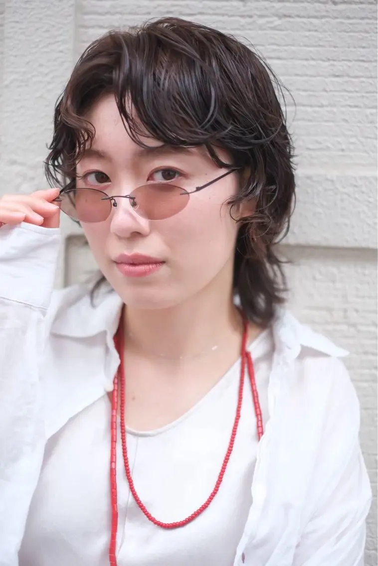 ミディアム パーマ メンズ ミディアムパーマ メンズパーマ レイヤーカット ストレートパーマ 熊谷 崇のヘアスタイル
