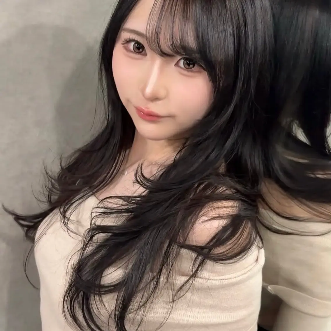 ロング くびれヘア 顔周りカット ハイレイヤー 韓国風ヘア レイヤーカット カット トリートメント がわ/ハイレイヤー /ハイトーンカラーのヘアスタイル