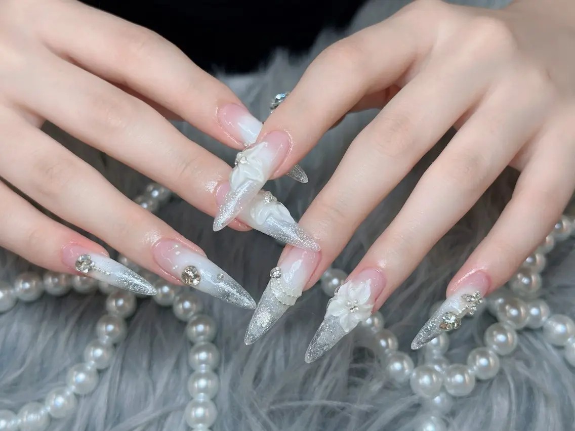 ネイル ハンドネイル Ami Nailのネイルデザイン