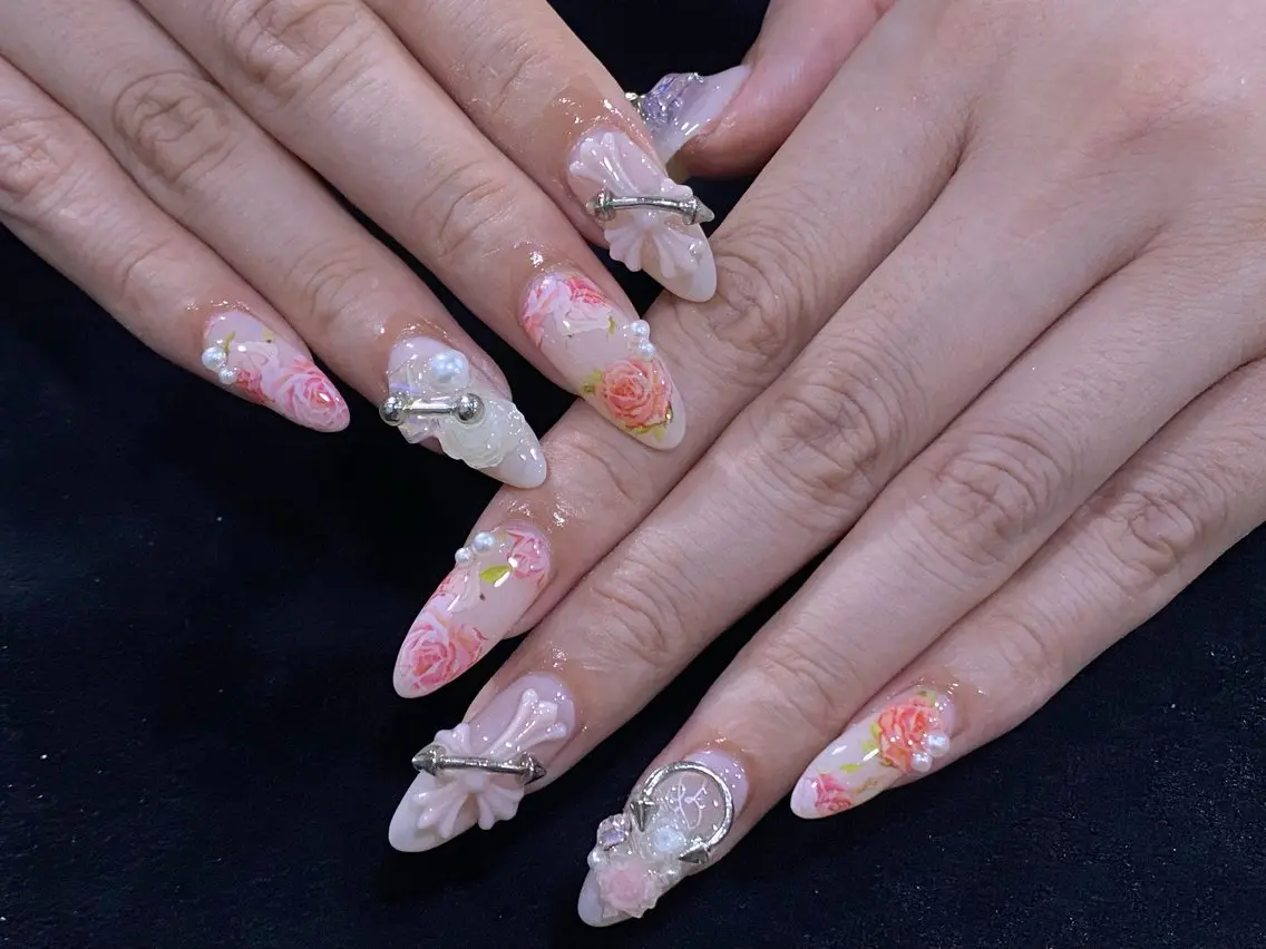 ネイル ハンドネイル C C🌼のネイルデザイン
