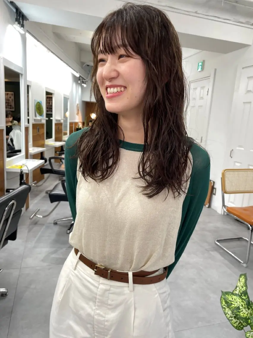 ミディアム カラー パーマ ミディアムパーマ ニュアンスパーマ カット ヘアカラー パーマ トリートメント レイヤー/似合わせ TAKUYAのヘアスタイル