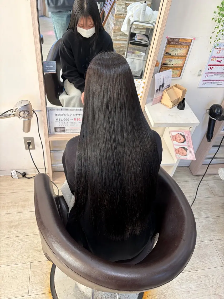 ロング 艶カラー🫧/シール エクステRYOKAのヘアスタイル
