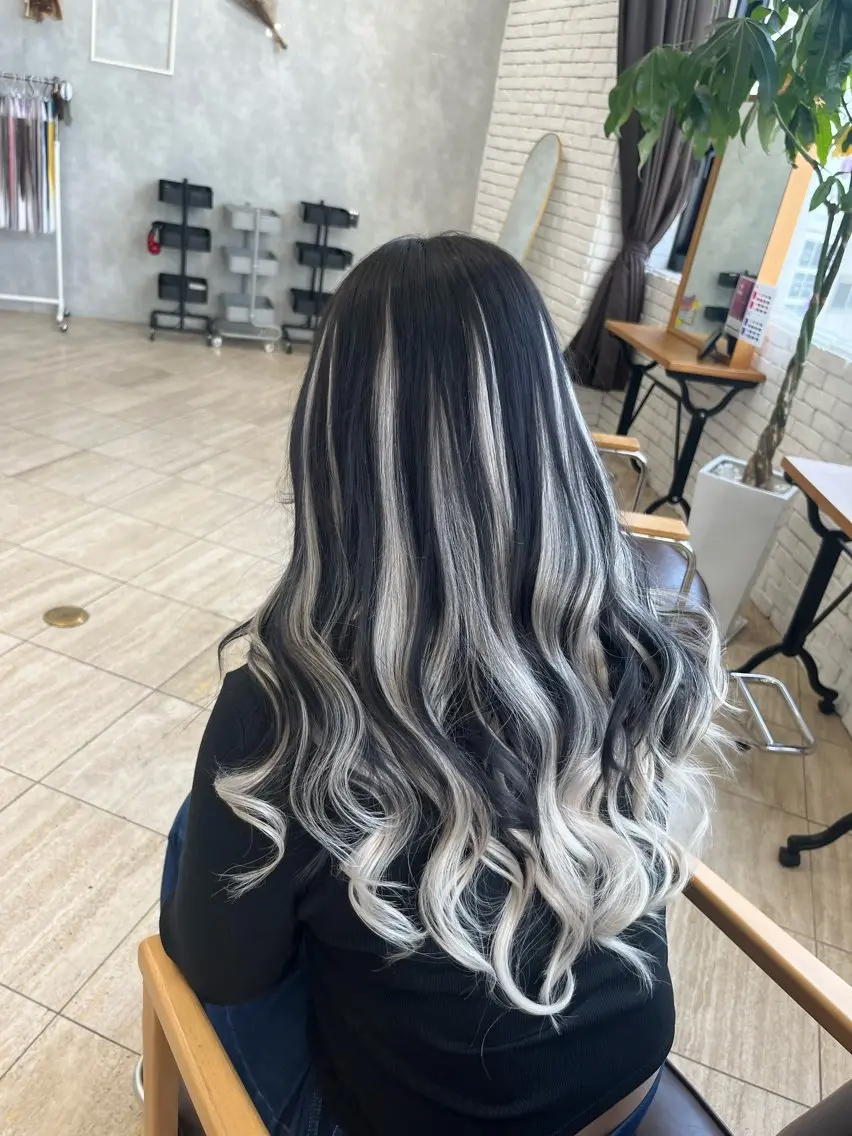 セミロング エクステ レイヤーカット label はしぐち ななみのヘアスタイル