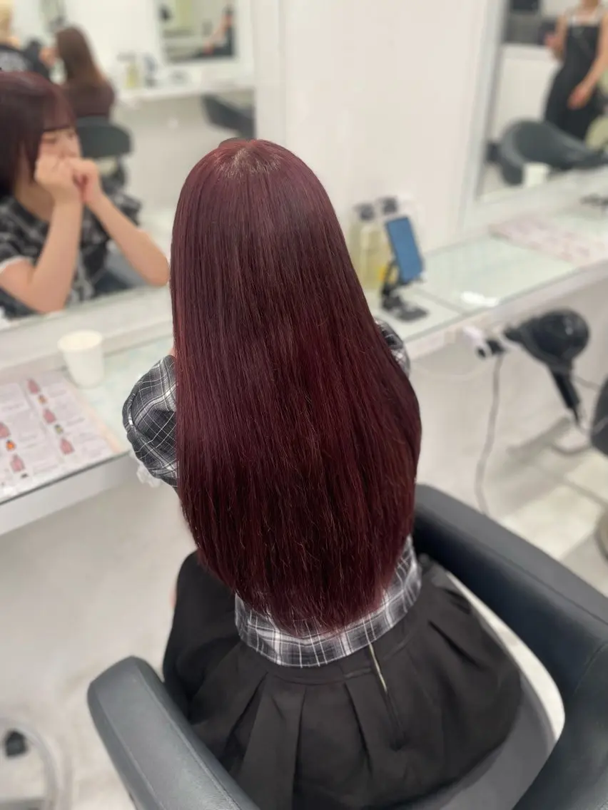ロング カラー ヘアカラー トリートメント トレンド暖色ヘア🍒 miu🍒のヘアスタイル