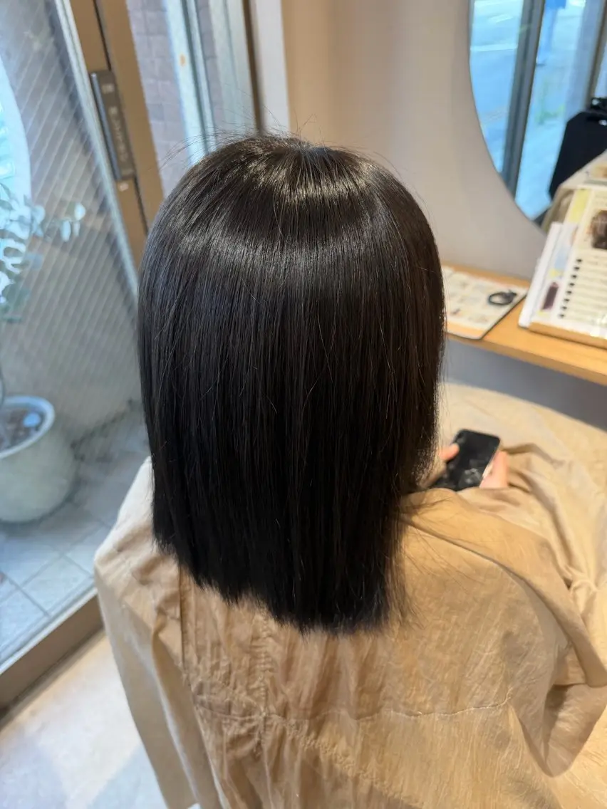 ミディアム カラー 黒髪 透明感カラー 黒田 十志のヘアスタイル