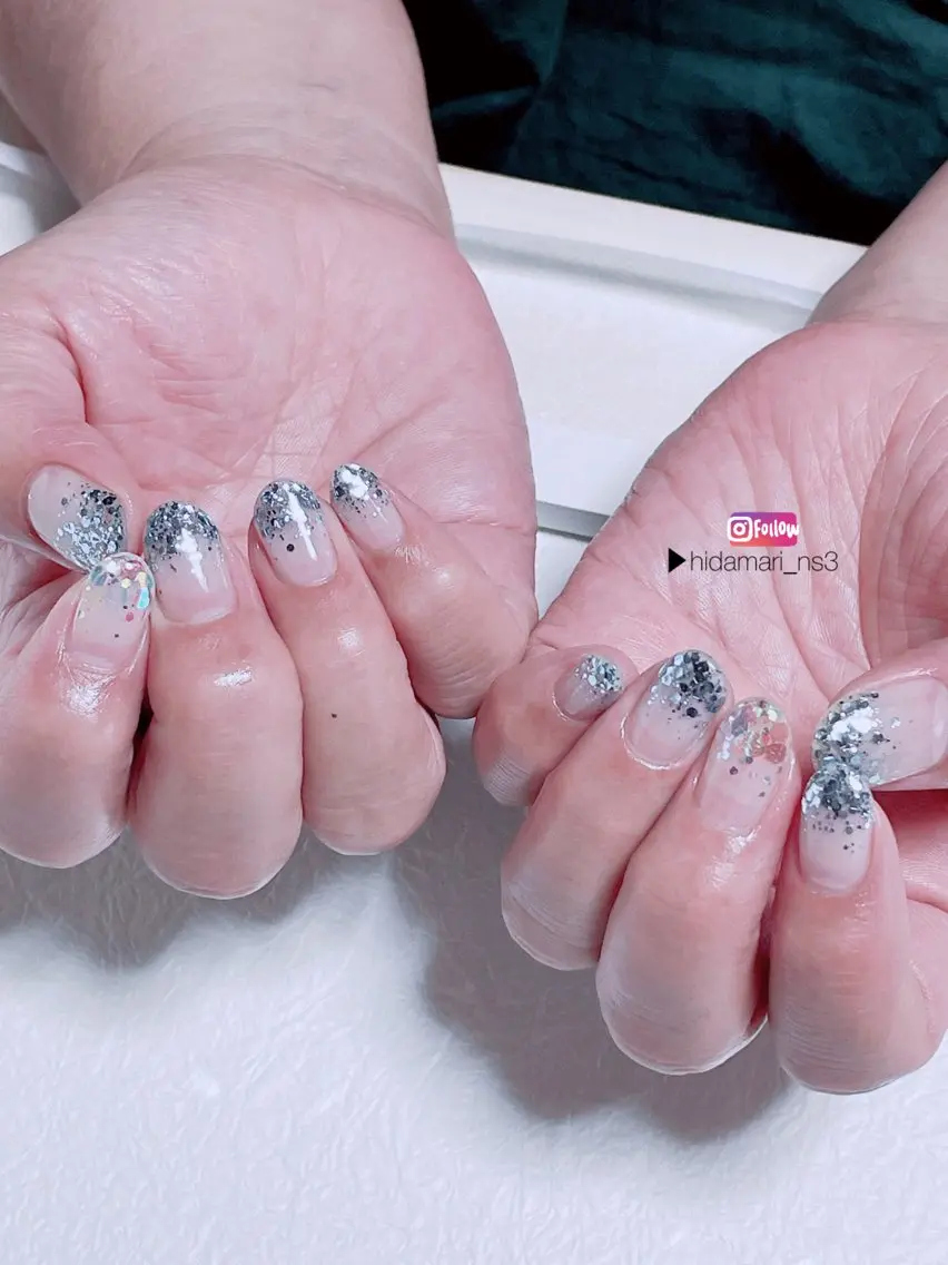 ネイル グラデーション ホログラムネイル ハンドネイル NailSalon ひだまりのネイルデザイン