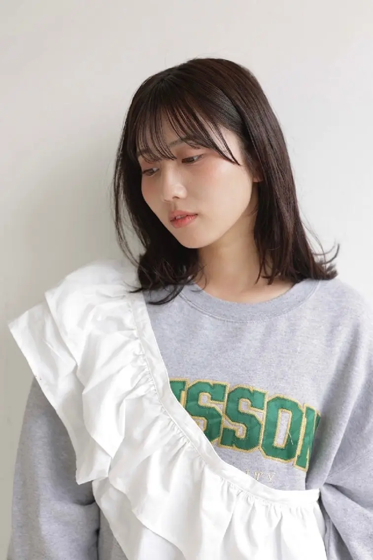 カラー 束感まつぱ🫧 なつき🫧のヘアスタイル