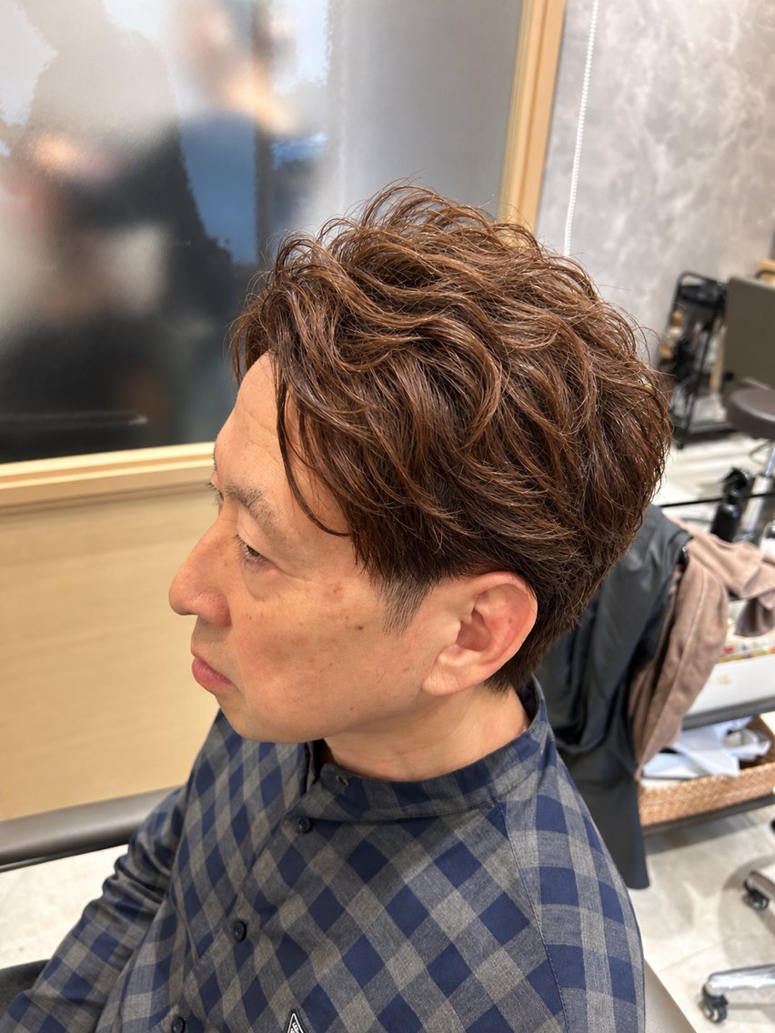 ショート メンズ メンズインナーカラー 卒業式のヘアスタイル カット トリートメント ヘッドスパ 久木原 ゆりのヘアスタイル