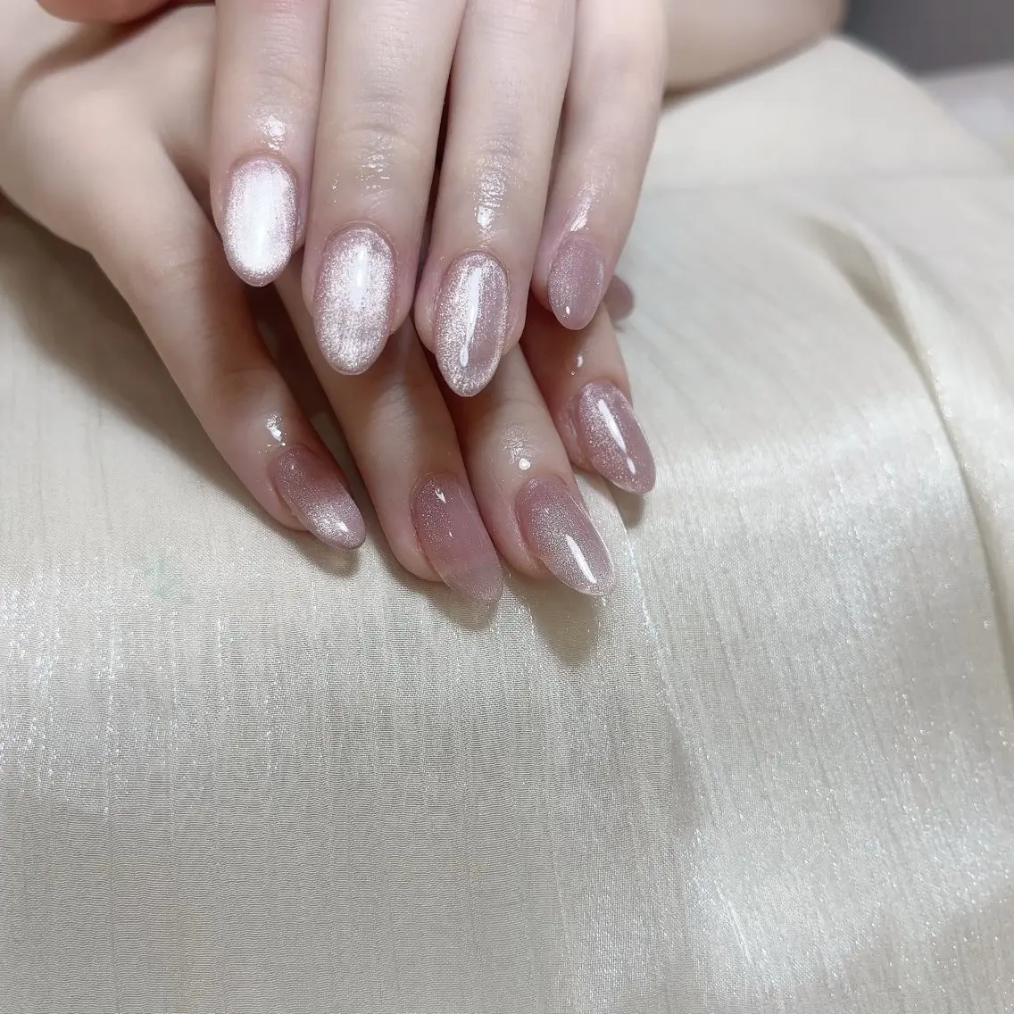 ネイル ハンドネイル MoonNail ユリ🌸のネイルデザイン