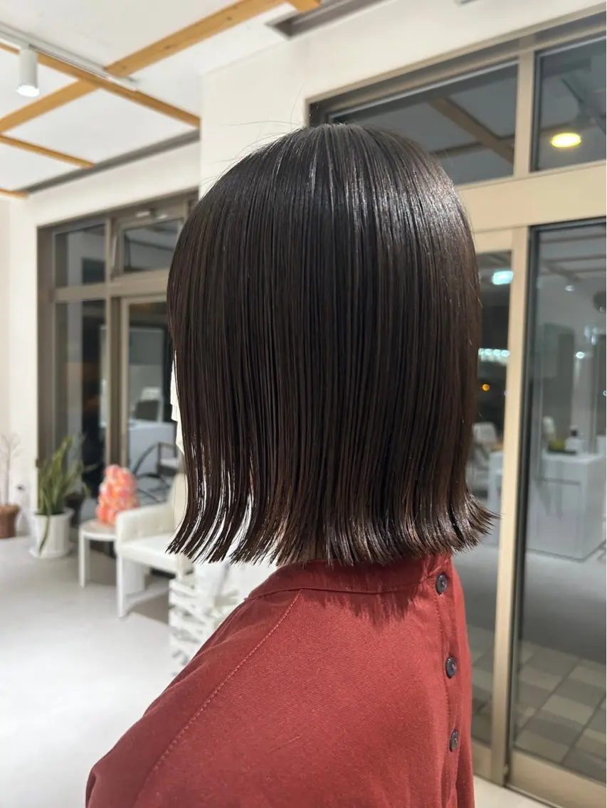 ミディアム ボブ 外ハネヘア ボブ/ハイトーン特化 、鯉口勇人のヘアスタイル