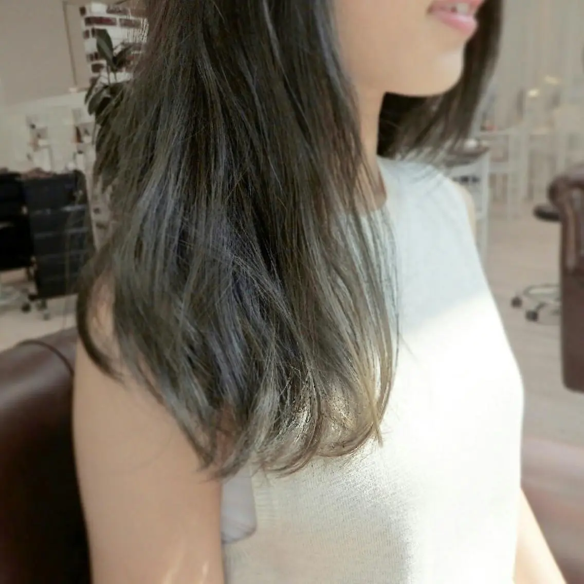 カラー ロング セミロング ミディアム マツエク・マツパ ネイル パーマ ヘアアレンジ iplus　眉毛と まつげパーマ専門店の眉毛・アイブロウイメージ