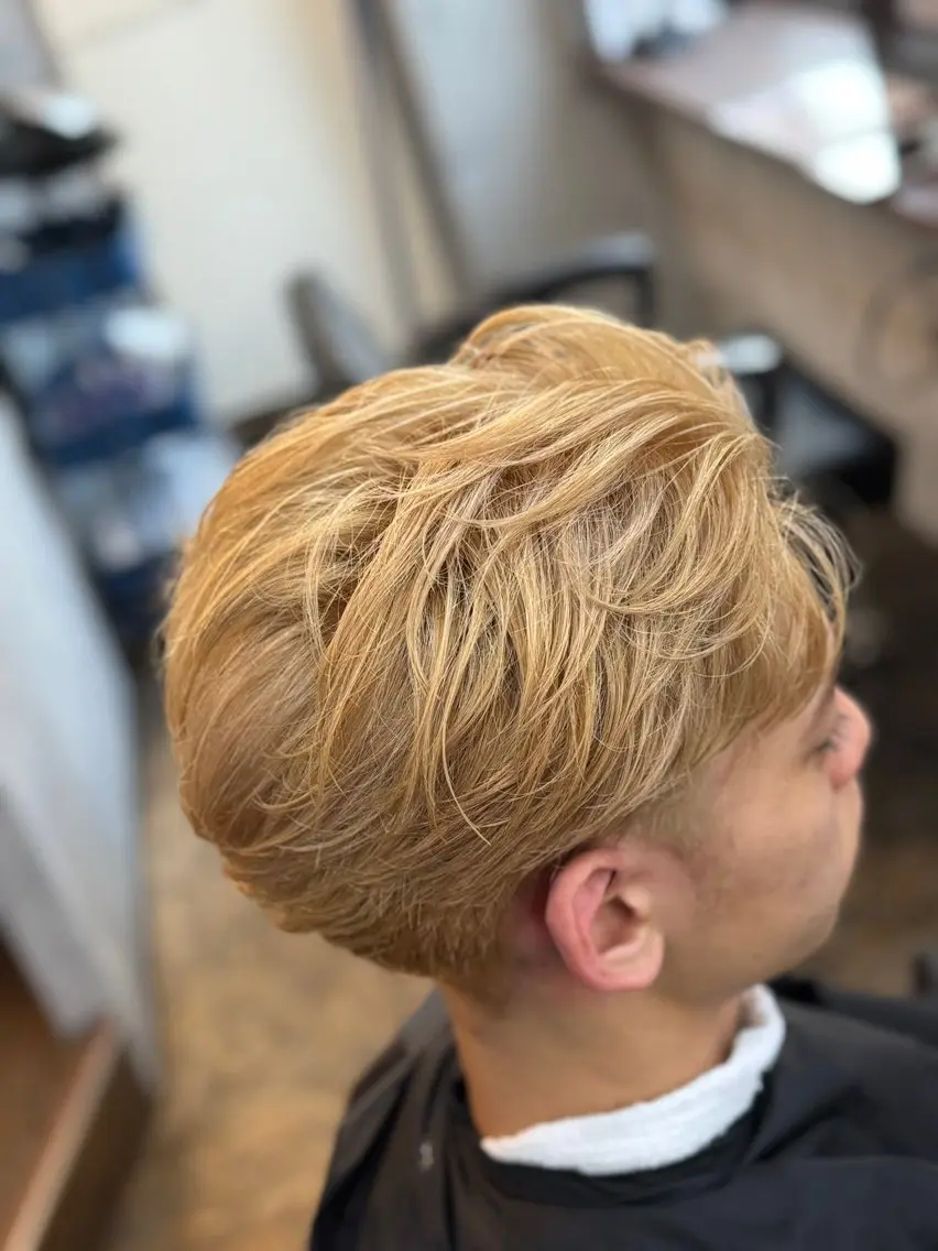 カラー メンズ カット ヘアカラー レベンス田町 西谷悠のヘアスタイル