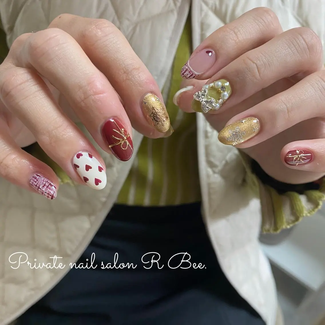 ネイル 氷ネイル・うるうるネイル ニュアンスネイル シンプルネイル 冬ネイル クリスマス aneu. -アヌ- 💅🫧reinaのネイルデザイン