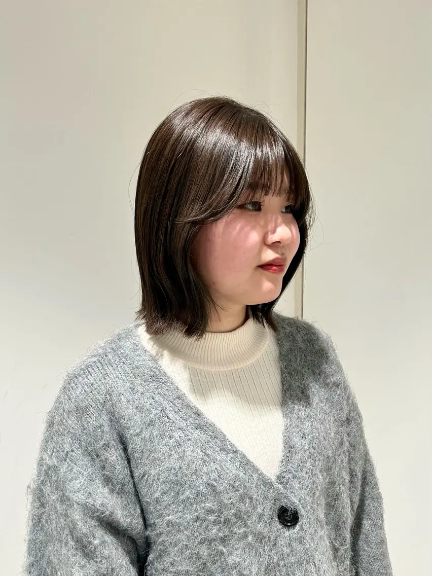 ショート カラー ベージュカラー オリーブベージュ ボブ くびれヘア カット ヘアカラー トリートメント ヘッドスパ スキバサミを使わない カット🌼唯🌼のヘアスタイル