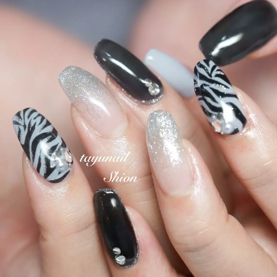 ネイル アニマル柄 ジェルネイル グラデーション ラメ(グリッター) ラメグラデーション ネイルサロン 【たゆnail】のネイルデザイン