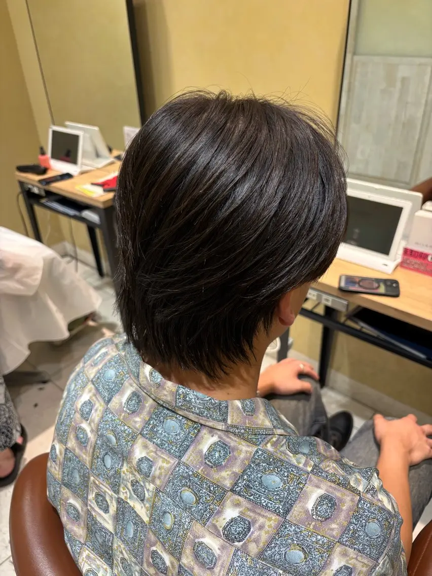 ショート カット 透明感ダブルカラー/ レイヤー💕miyuのヘアスタイル
