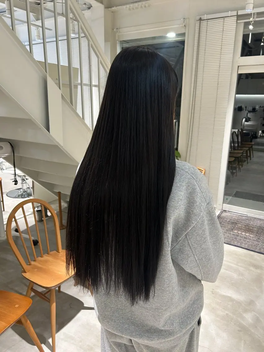 ロング ヘアカラー 篠原 若奈のヘアスタイル