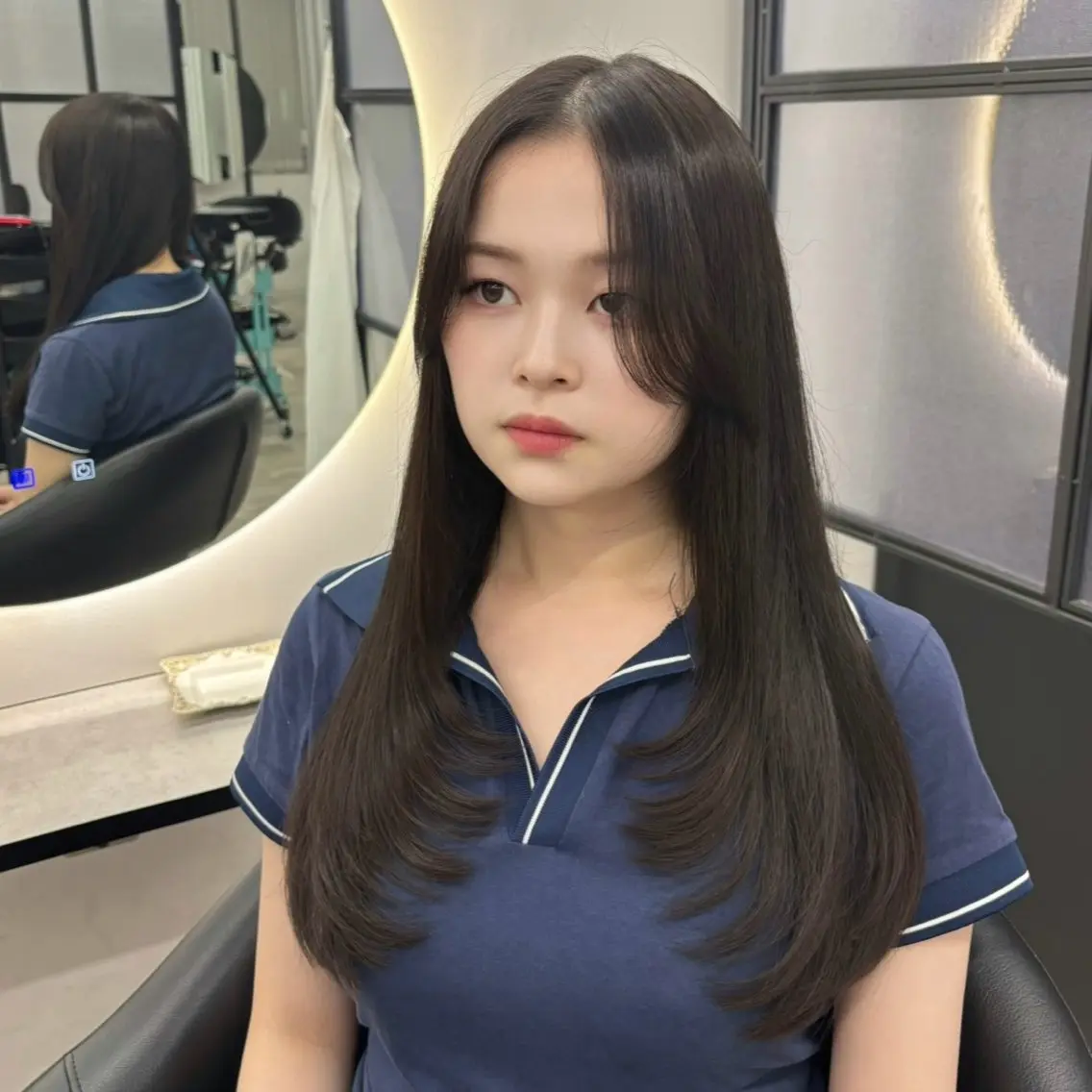ロング カット Ren. 🦋デザインカラーのヘアスタイル