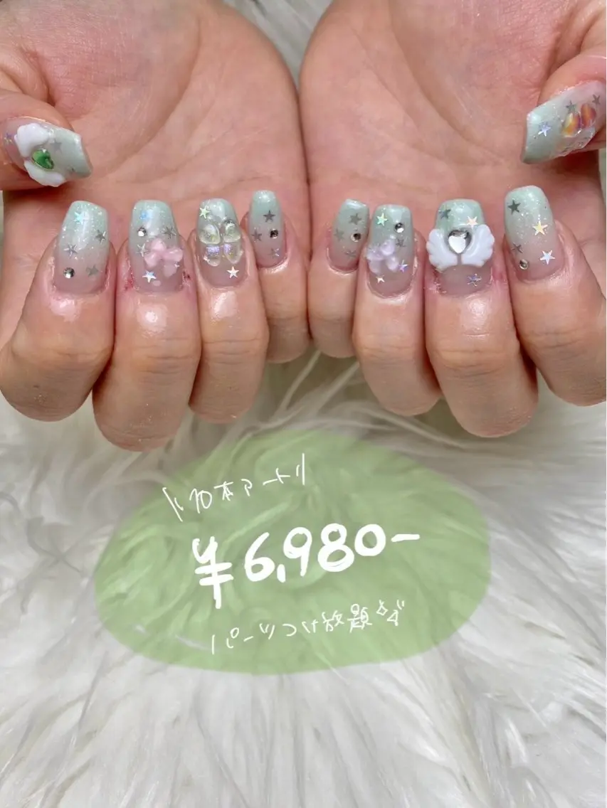 ネイル ハンドネイル フットネイル emma.nail kanakoのネイルデザイン