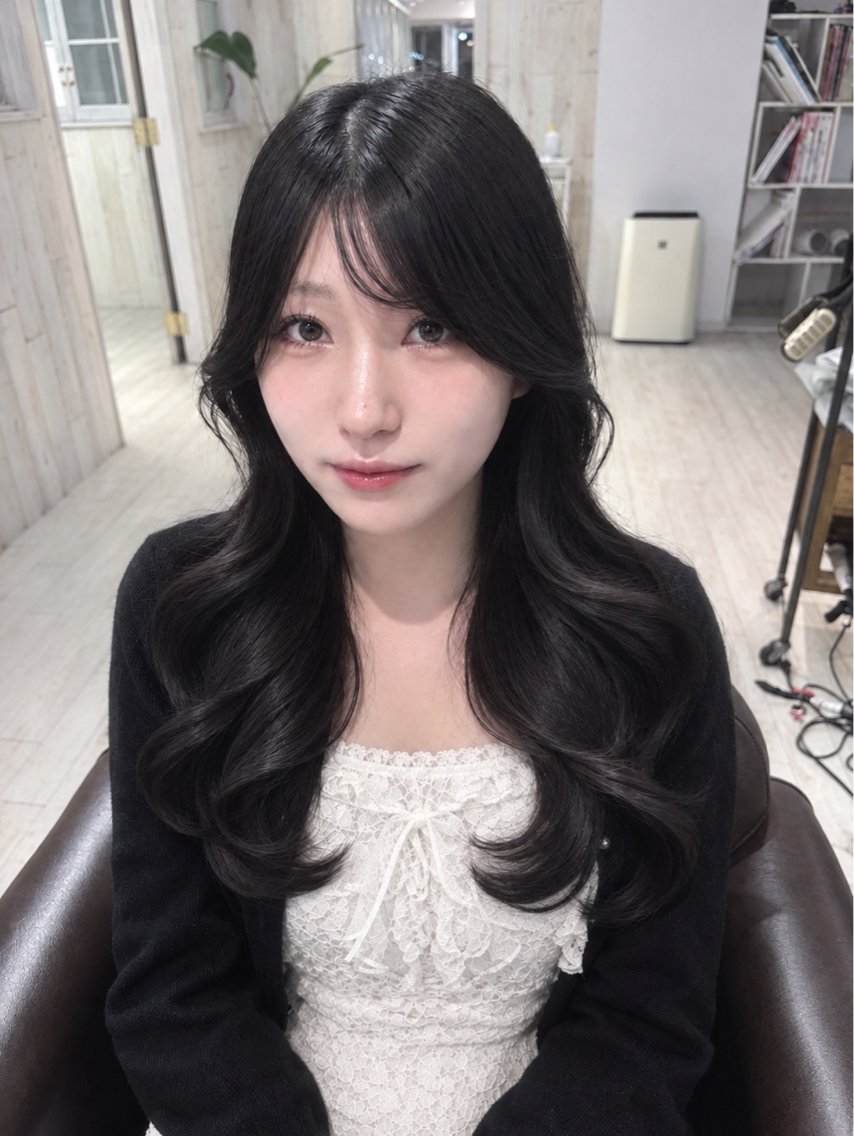 ロング 【🦋透明感艶🪽】 カラー🩶りんか🩶のヘアスタイル
