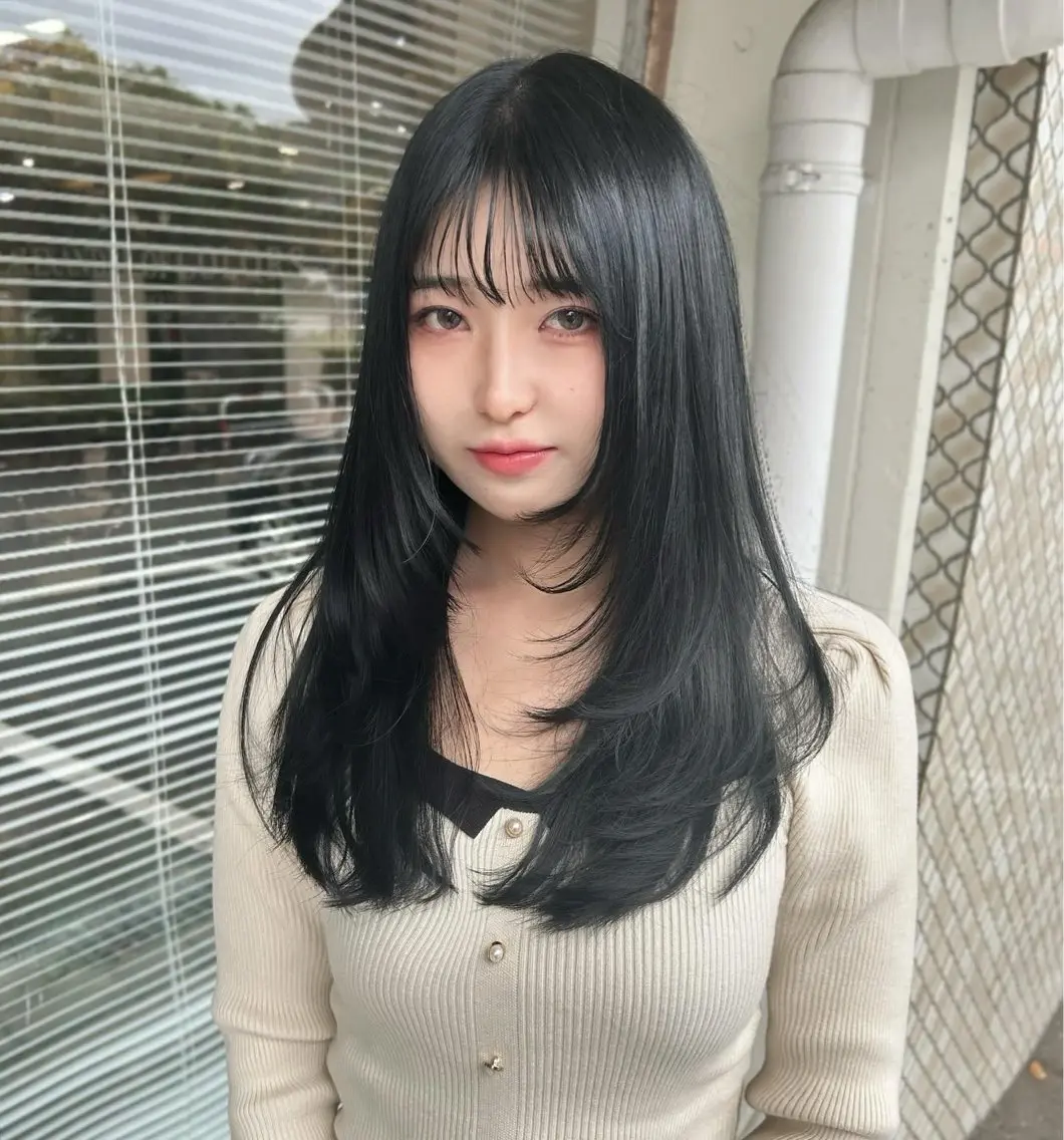 ミディアム レイヤーカット ユナイテッド ビューティー西金沢のヘアスタイル