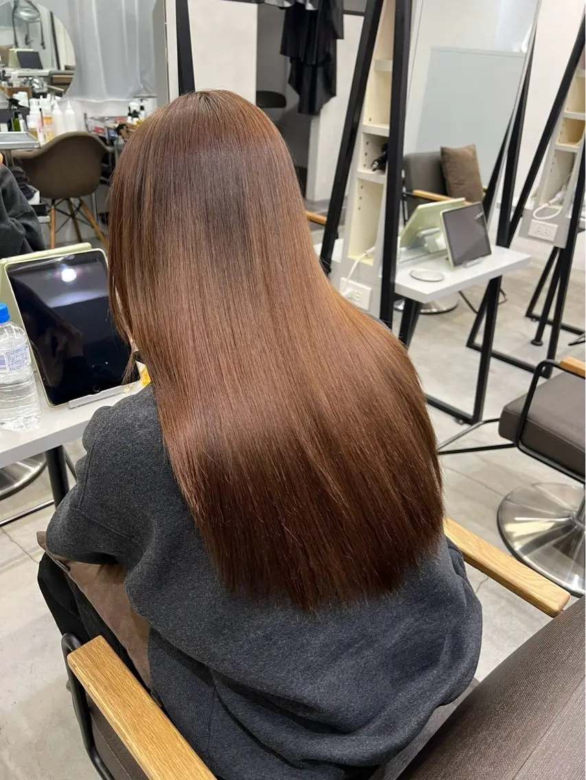 ロング パーマ 髪質改善 レイヤーカット 縮毛矯正 トリートメント 酸性ストレート 縮毛矯正 🍒モテ暖色カラー × うる艶✧ ゆなのヘアスタイル